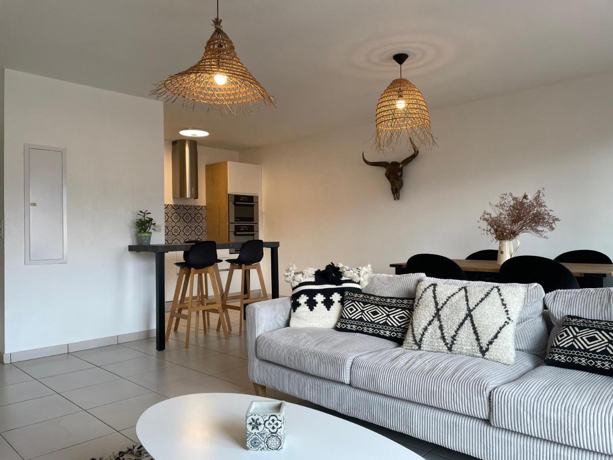 Appartement T3 Climatise,Balcon, Classe 3 Etoiles ル・ブールー エクステリア 写真