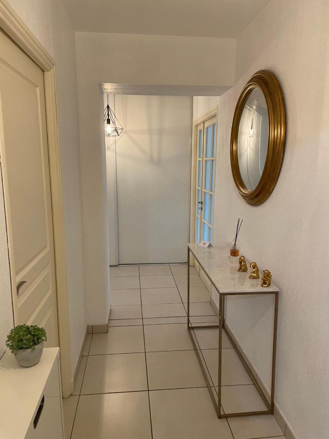 Appartement T3 Climatise,Balcon, Classe 3 Etoiles ル・ブールー エクステリア 写真