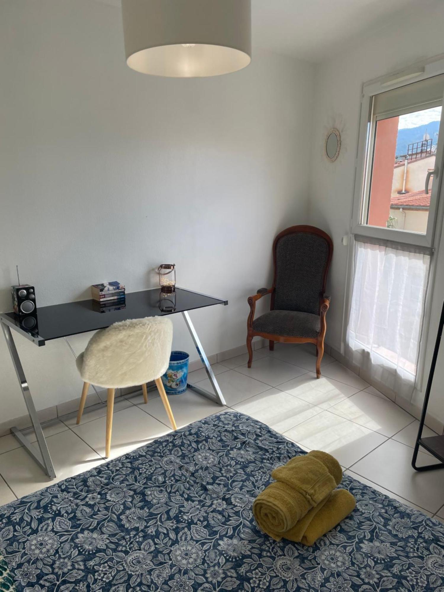 Appartement T3 Climatise,Balcon, Classe 3 Etoiles ル・ブールー エクステリア 写真