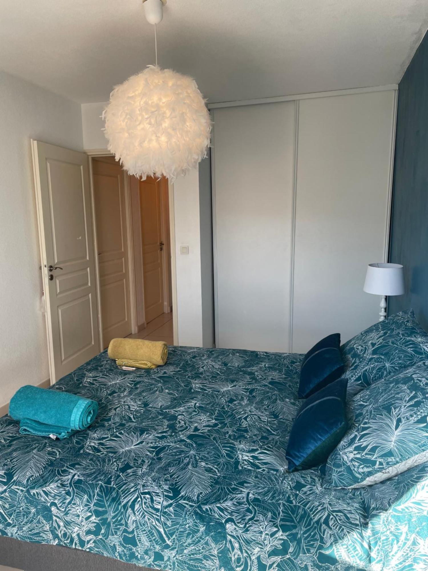 Appartement T3 Climatise,Balcon, Classe 3 Etoiles ル・ブールー エクステリア 写真