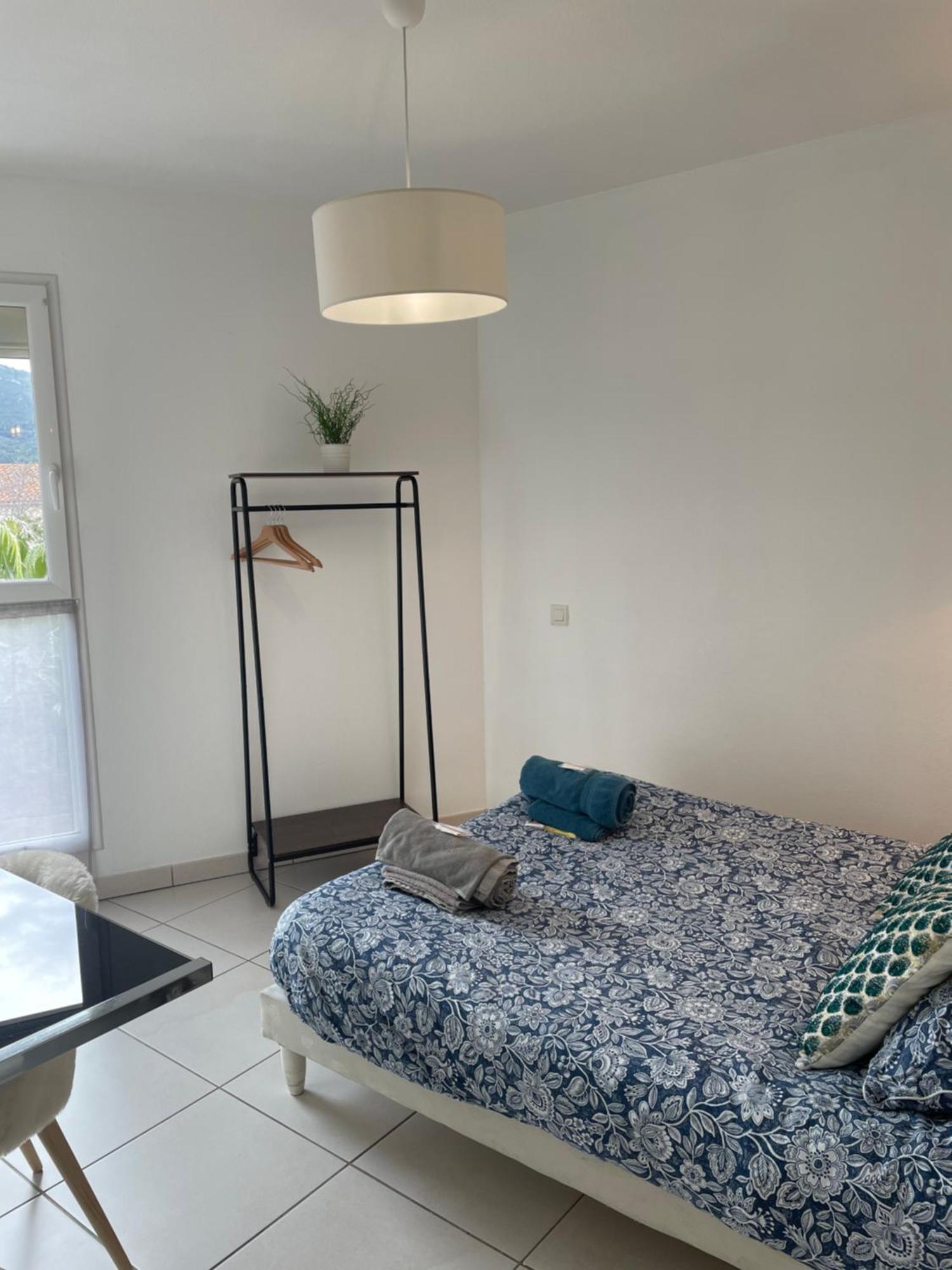Appartement T3 Climatise,Balcon, Classe 3 Etoiles ル・ブールー エクステリア 写真